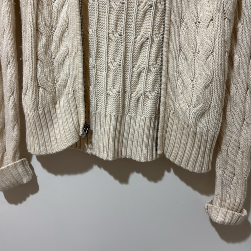 Banana Republic Cream Cable Knit Cardigan with Faux Fur Collar hoodie. - Picture 4 of 8